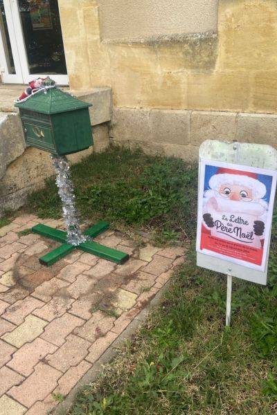 Photo Boite aux lettres du Père Noël - Virelade